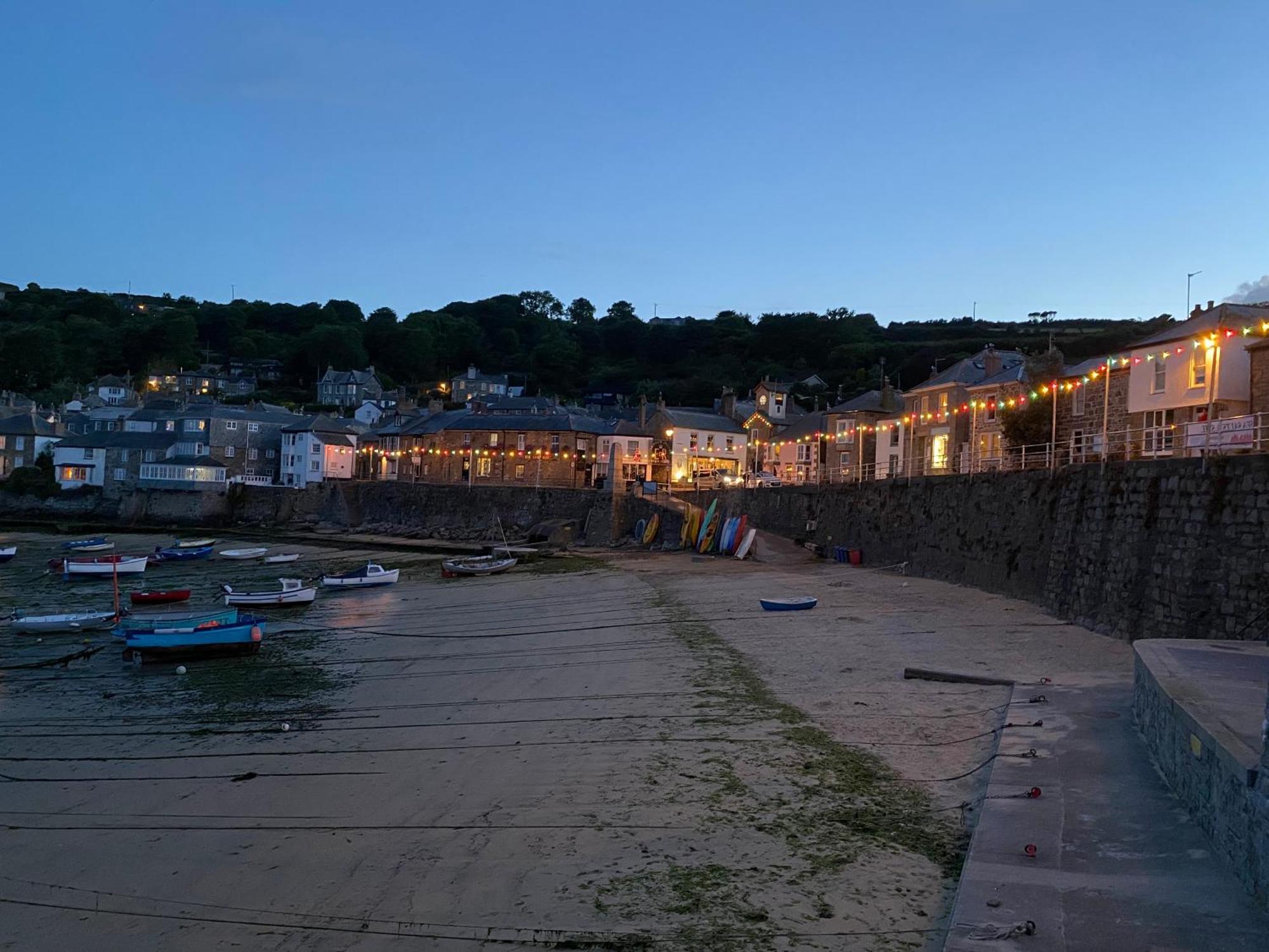 The Old Gallery - Charming Coastal Escape For Two Маузхол Экстерьер фото